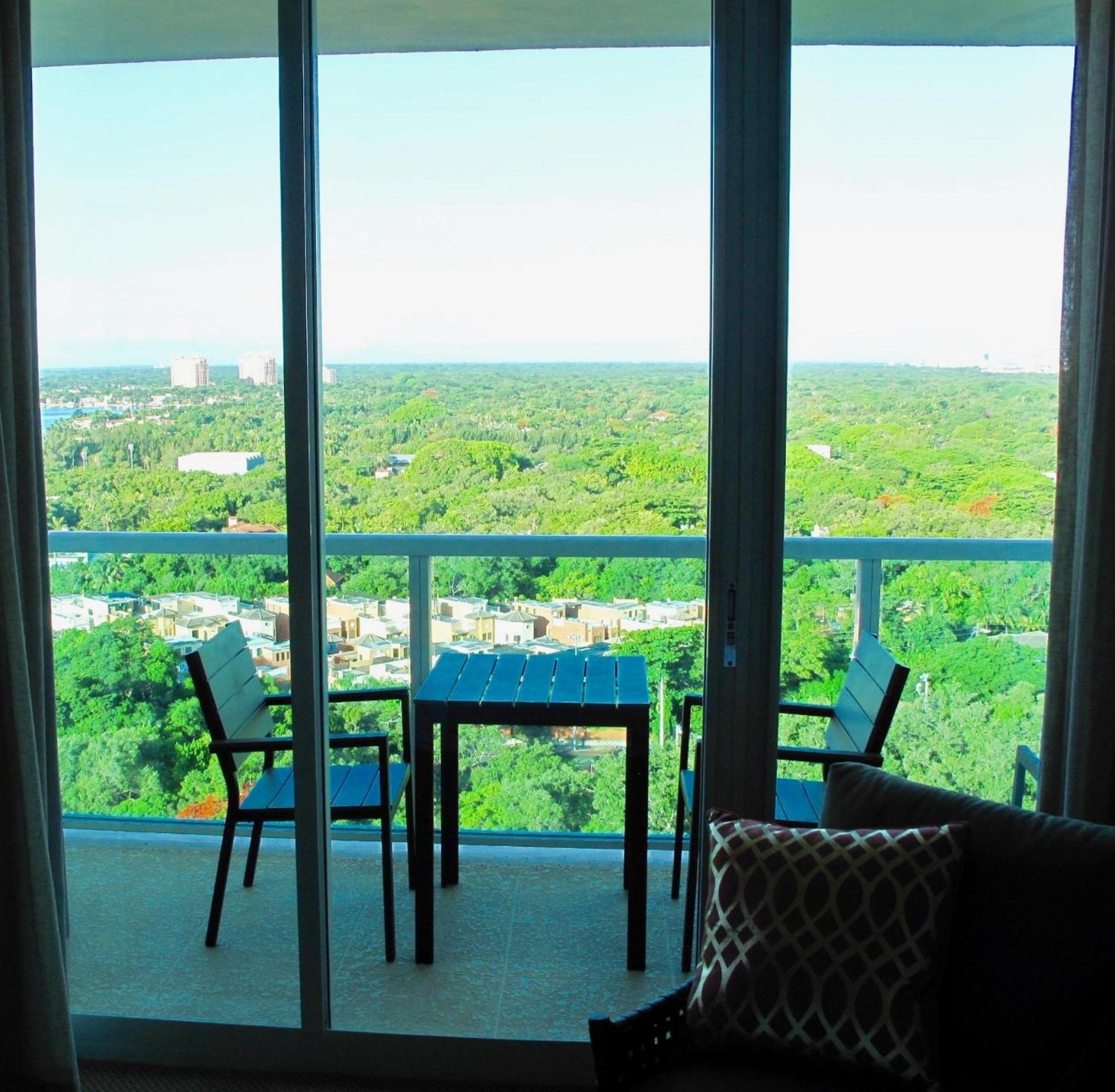 Balcony Ocean View ! Pool - Wifi - Gym - Parking Appartement Miami Buitenkant foto