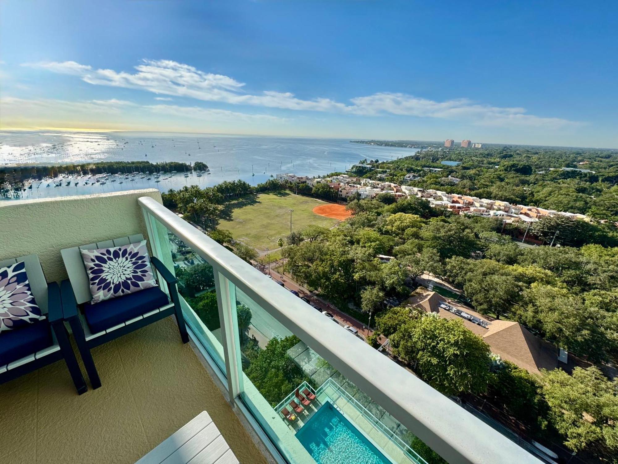 Balcony Ocean View ! Pool - Wifi - Gym - Parking Appartement Miami Buitenkant foto