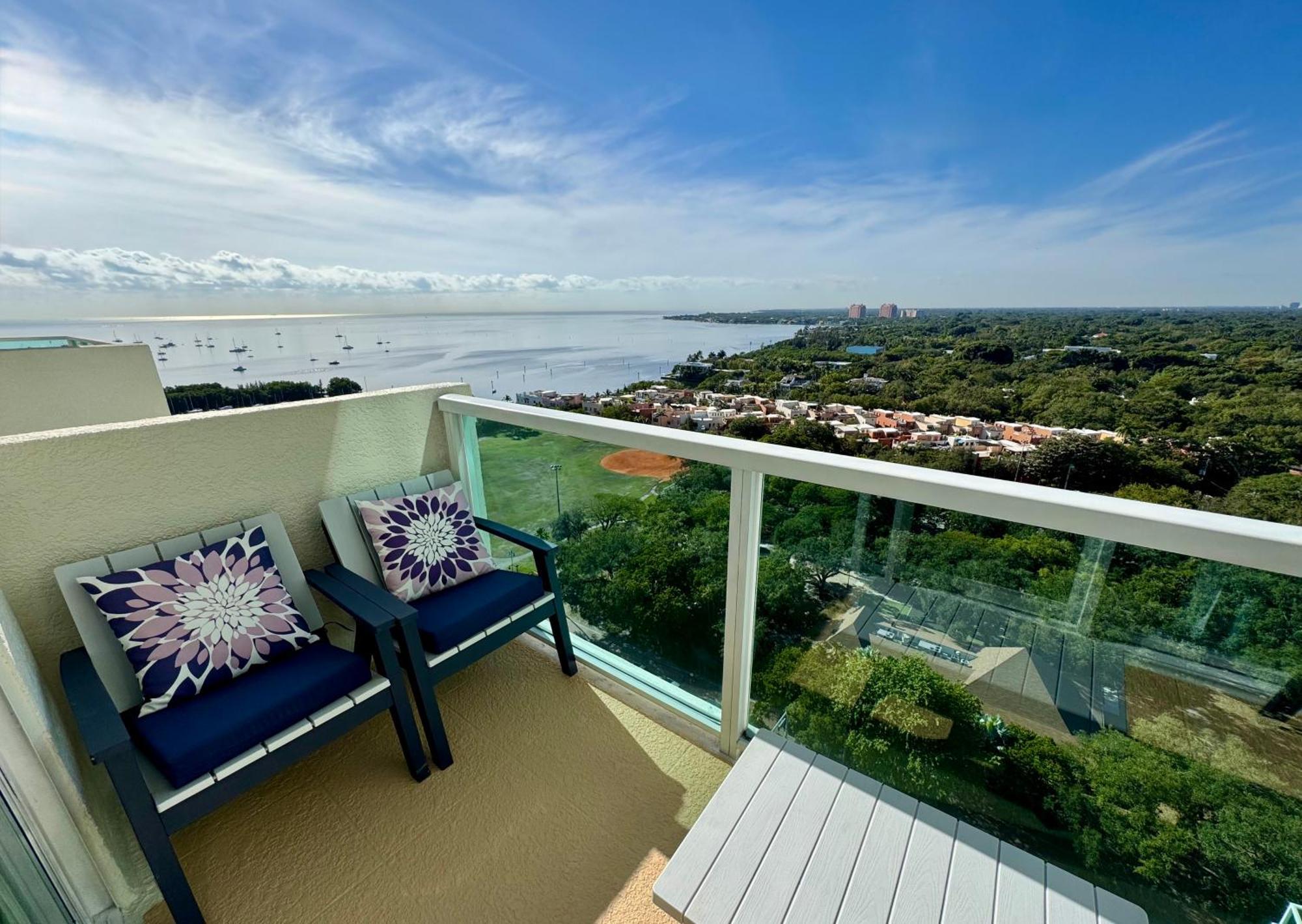 Balcony Ocean View ! Pool - Wifi - Gym - Parking Appartement Miami Buitenkant foto