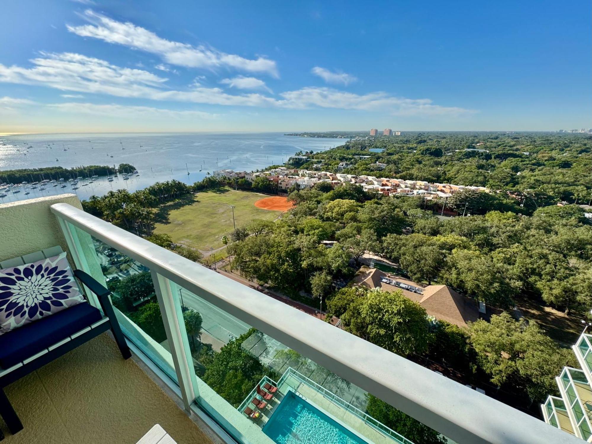 Balcony Ocean View ! Pool - Wifi - Gym - Parking Appartement Miami Buitenkant foto